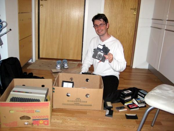 Ola found his old Dragen 64 computer.